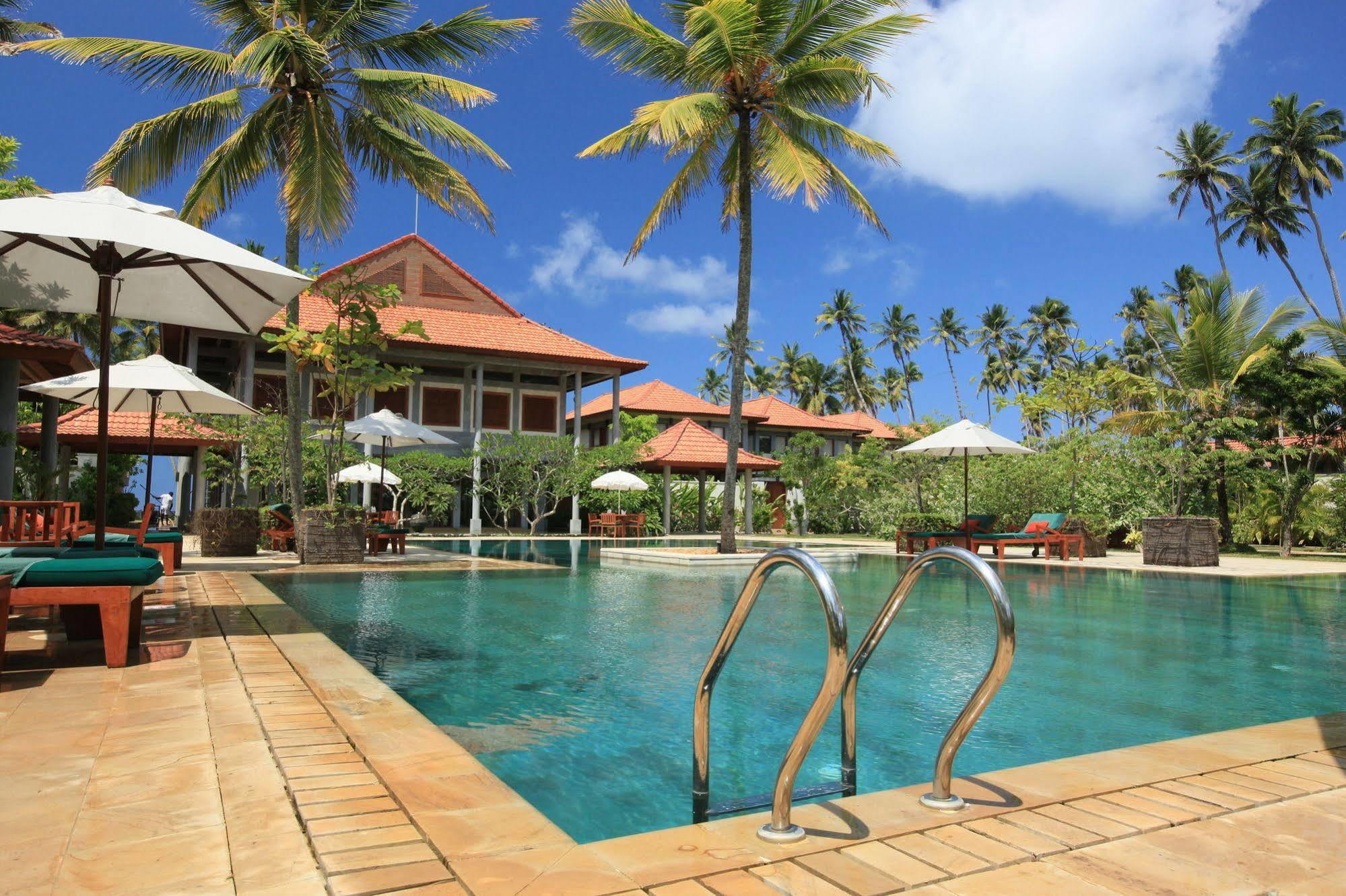 Serene Pavilions Wadduwa Exterior photo