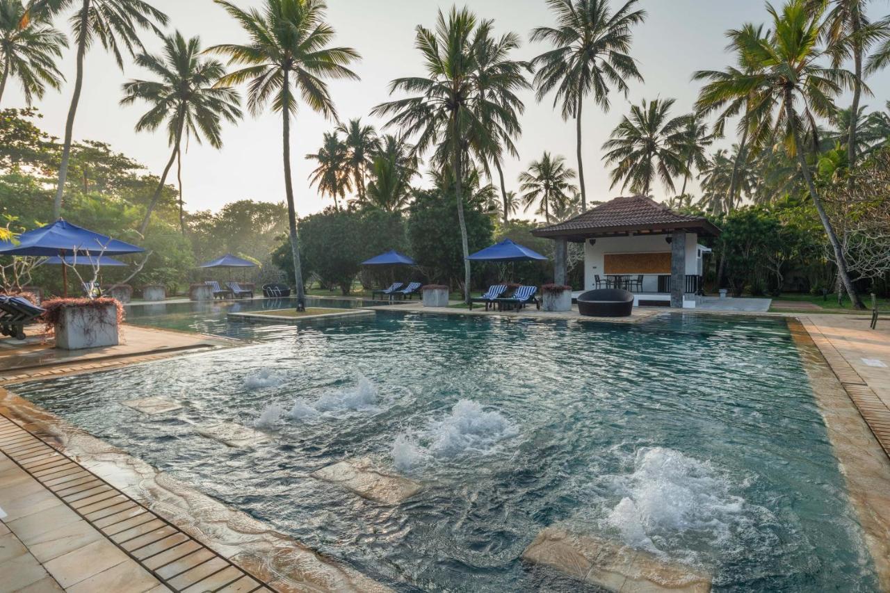 Serene Pavilions Wadduwa Exterior photo