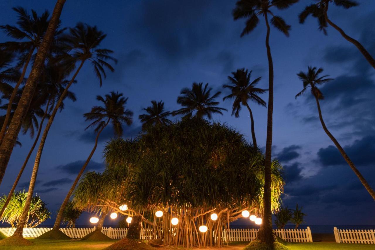 Serene Pavilions Wadduwa Exterior photo